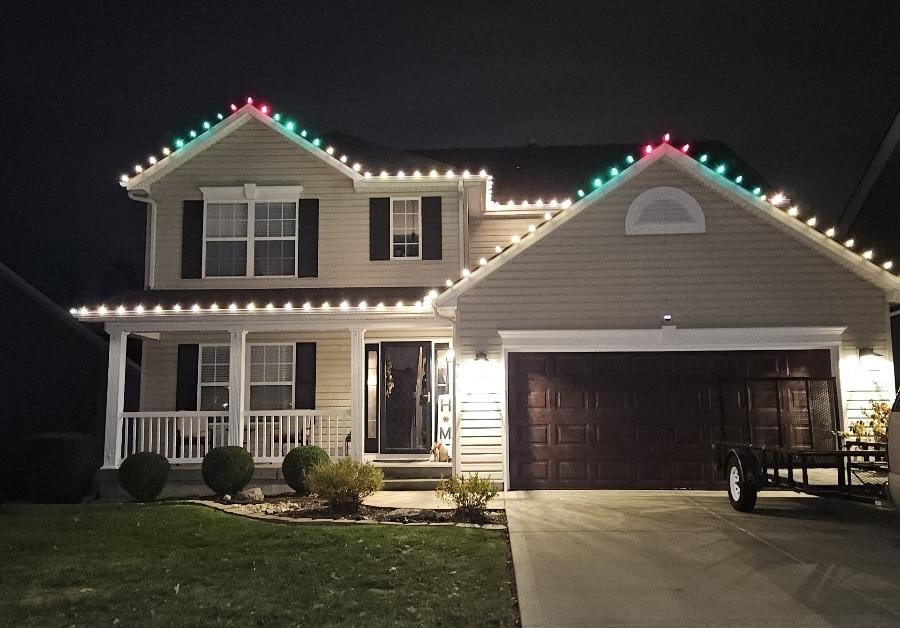 Santa's Holiday Lighting LLC gallery image 1