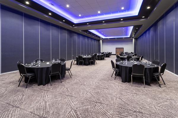 Hilton Garden Inn & Convention Center gallery image 6