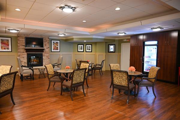 Lexington Square Retirement Community gallery image 6