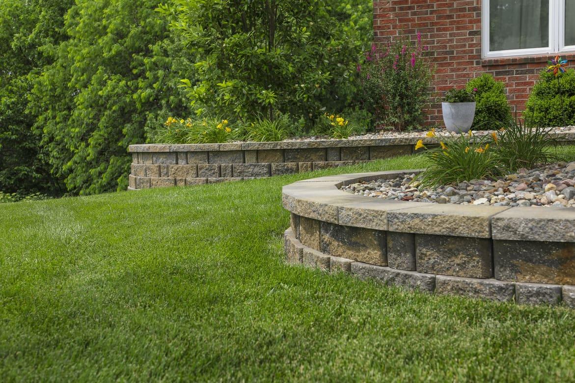 Green Seasons Lawn & Tree Service gallery image 3