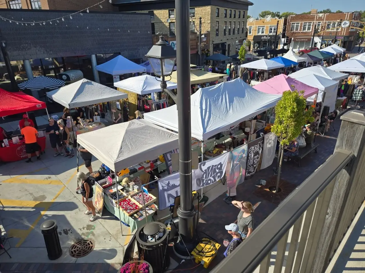 The Lombard Farmers Market along downtown streets