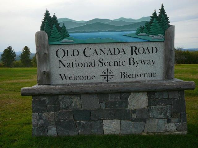 Old Canada Road logo