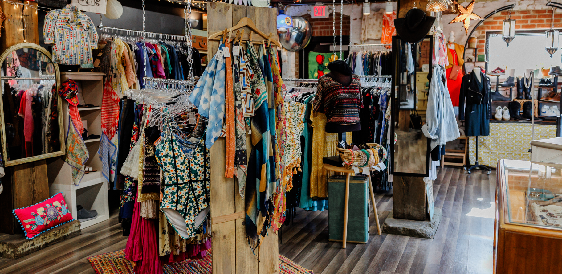 Reenie Bird's Clothing and Gifts gallery image 4