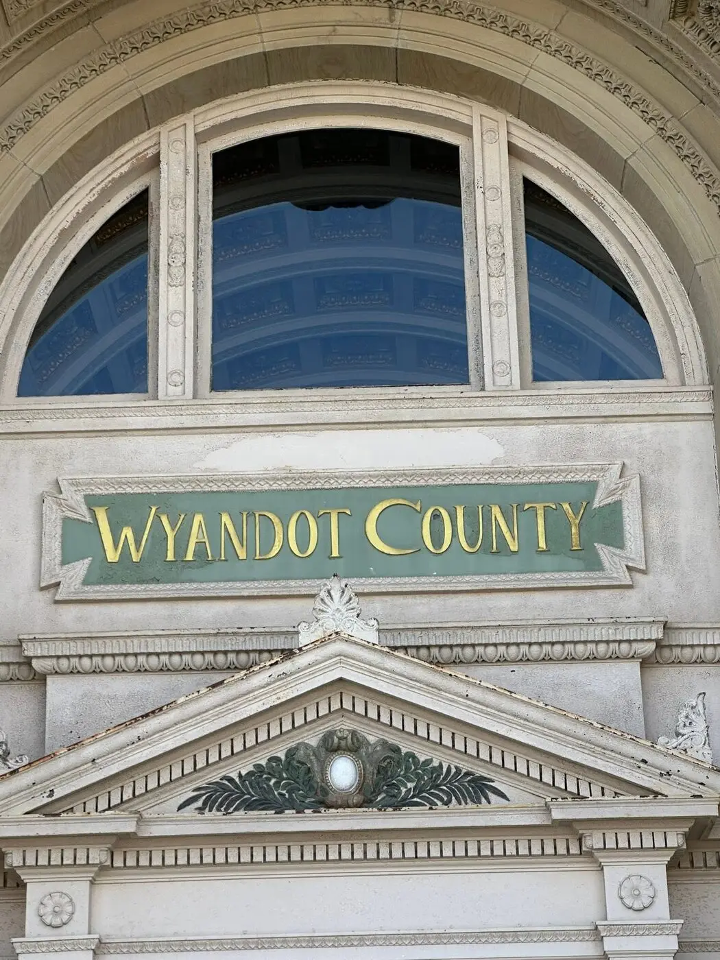 Wyandot County courthouse architectural detail