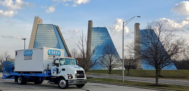 Units Moving and Portable Storage of Indy logo