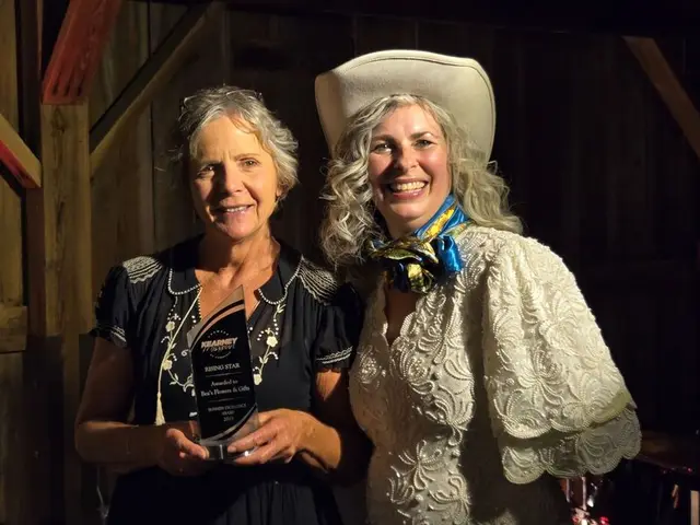 Bea's Flowers and Gifts receiving a Rising Star Award