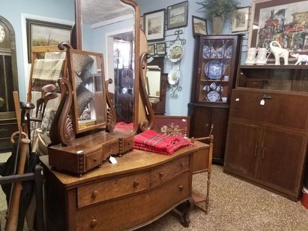 Northglen Antiques gallery image 7