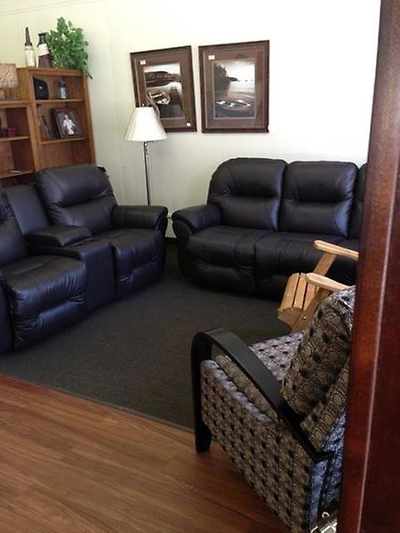 Loose Family Furniture and Flooring gallery image 5