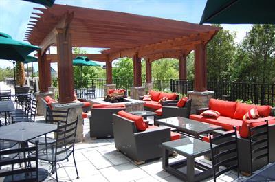Live Music on Harry's Patio in Lombard gallery image 5