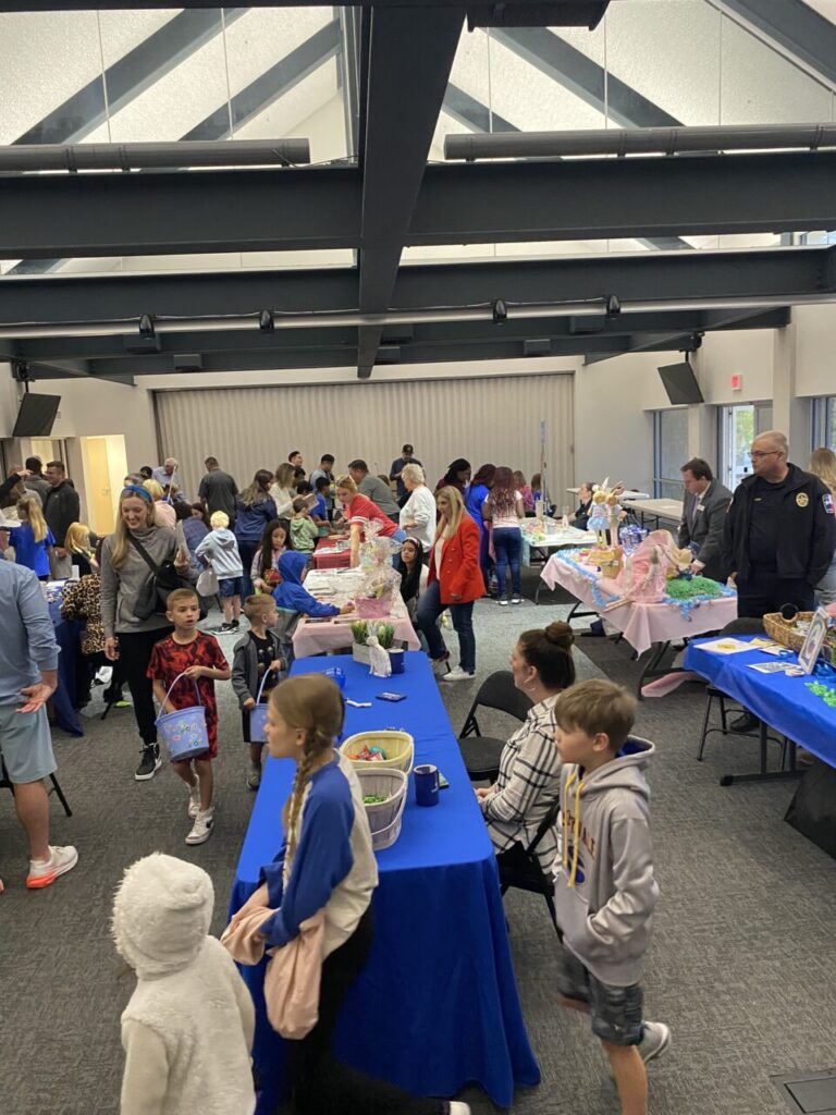 Families and local organizations at a Sunnyvale Chamber community event