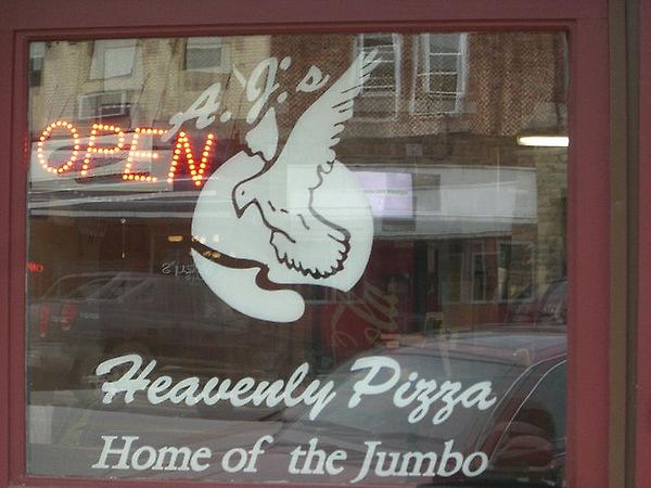 AJ's Heavenly Pizza gallery image 4
