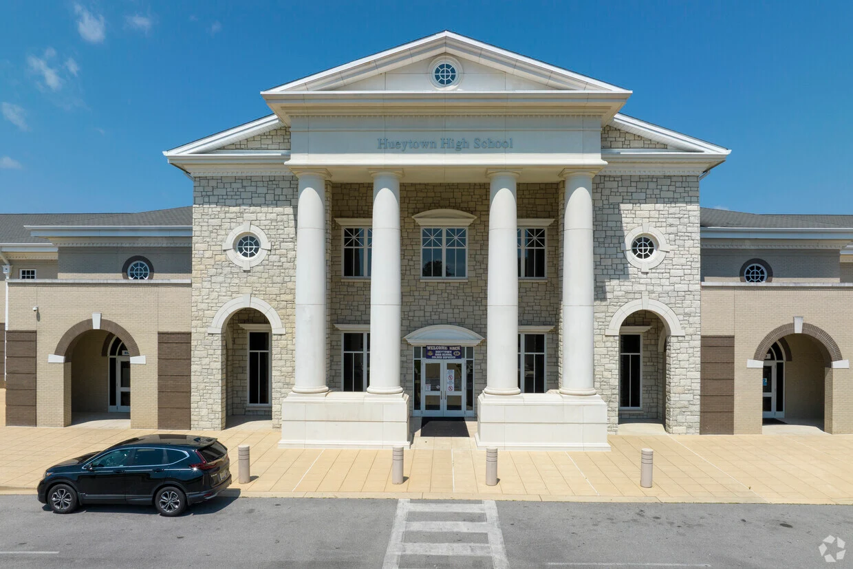 Hueytown event space with string lights and seating