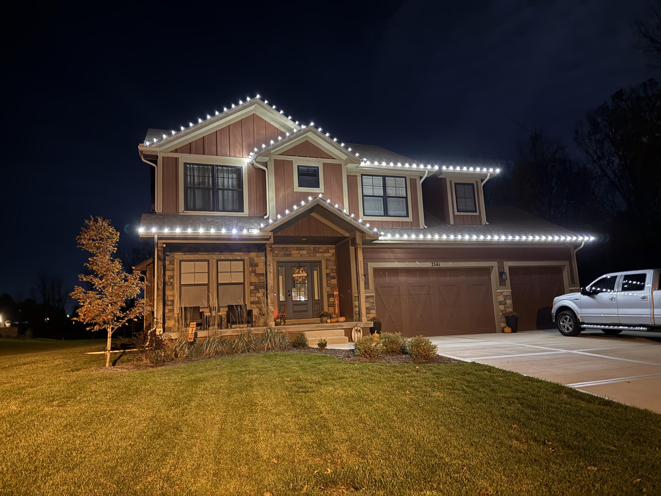 Santa's Holiday Lighting LLC gallery image 6