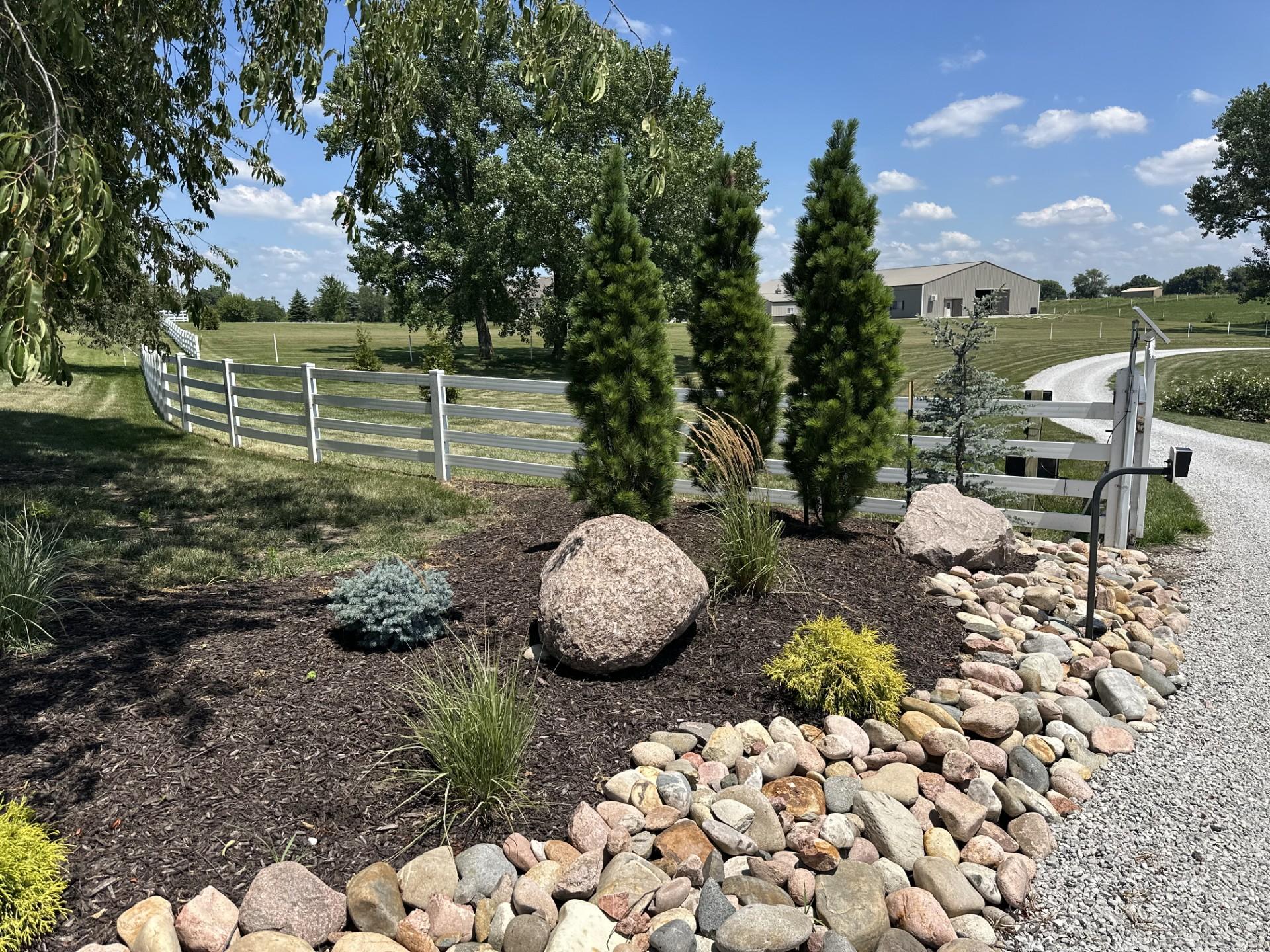 DG Lawnscaping gallery image 1