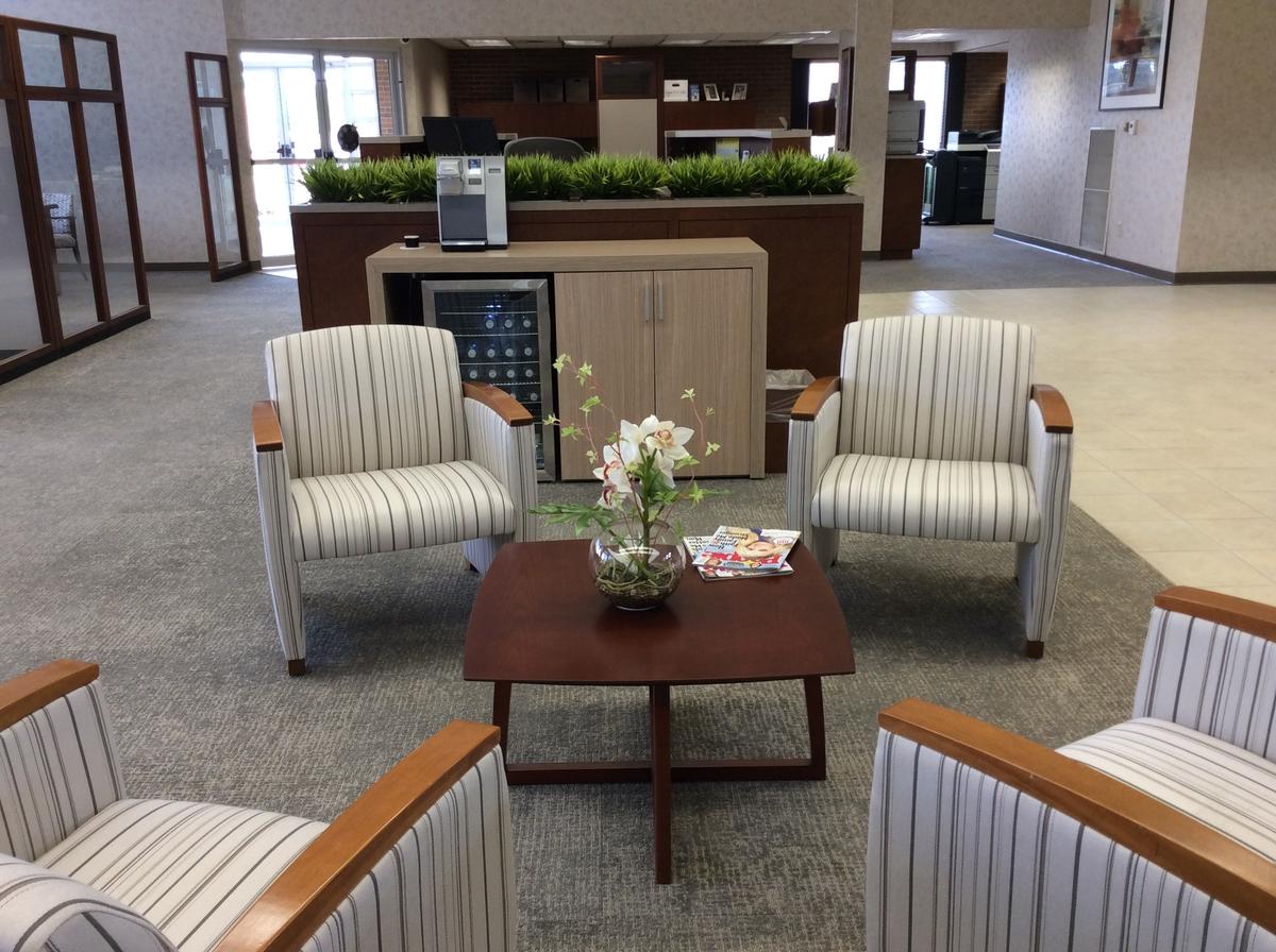Iowa Trust & Savings Bank gallery image 2