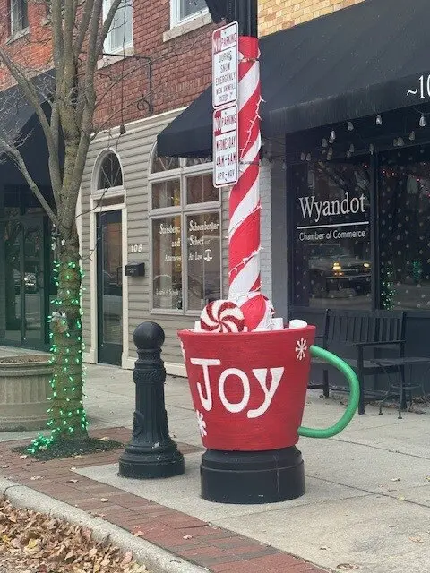 Wrap-A-Lamp decoration outside the Wyandot Chamber