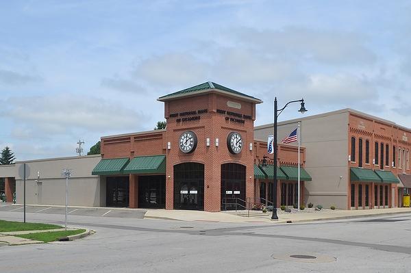 First National Bank of Sycamore gallery image 1
