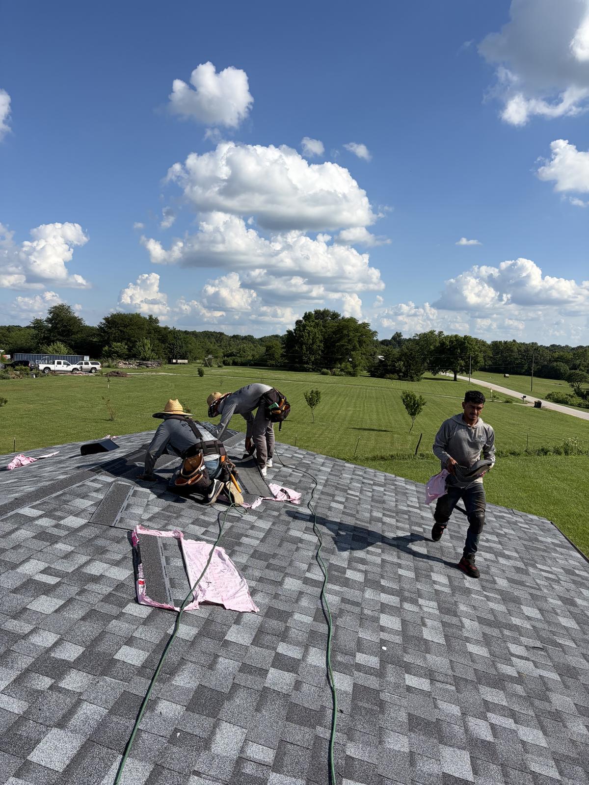 Bull Run Roofing gallery image 2