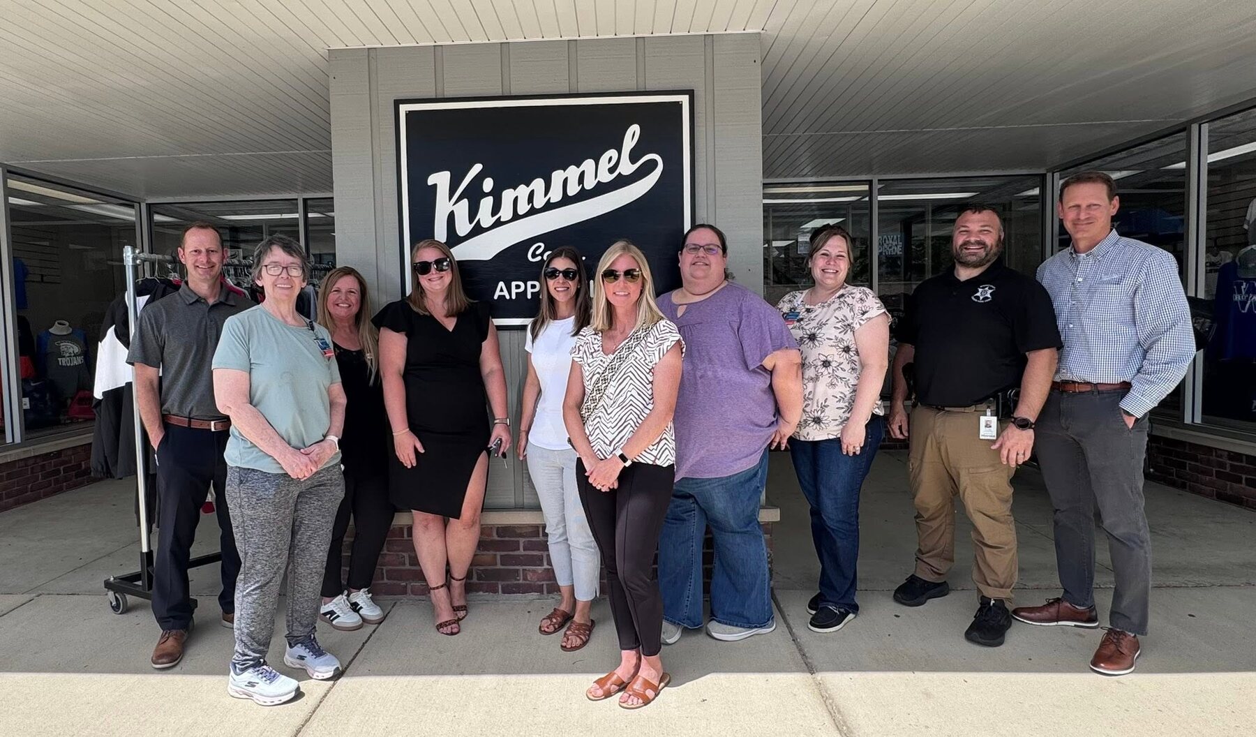 Leadership Wyandot class gathered during a Kimmel Corporation site visit