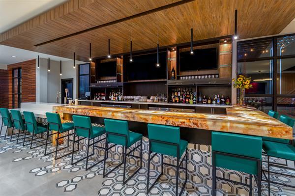 Hilton Garden Inn & Convention Center gallery image 5