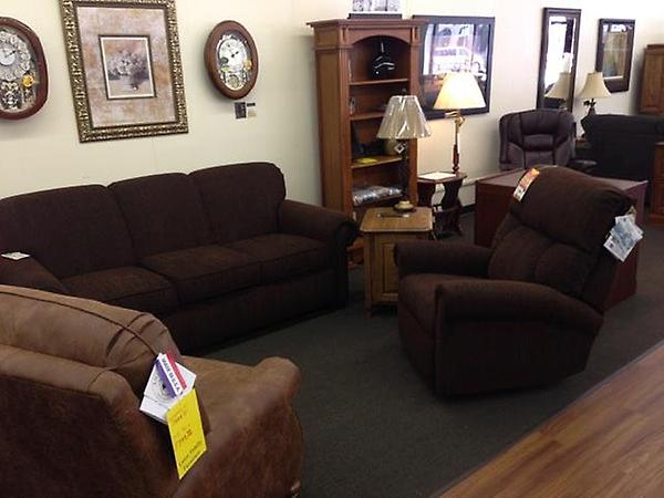 Loose Family Furniture and Flooring gallery image 3