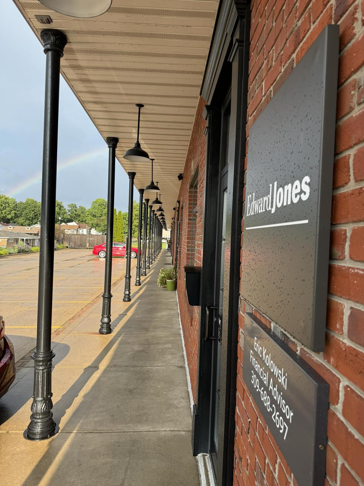 Edward Jones gallery image 3