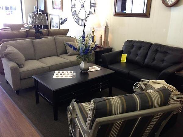 Loose Family Furniture and Flooring gallery image 4