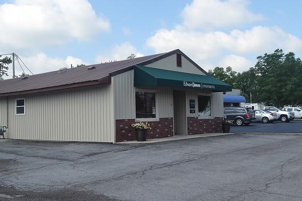 Edward Jones - Chris Daris gallery image 1