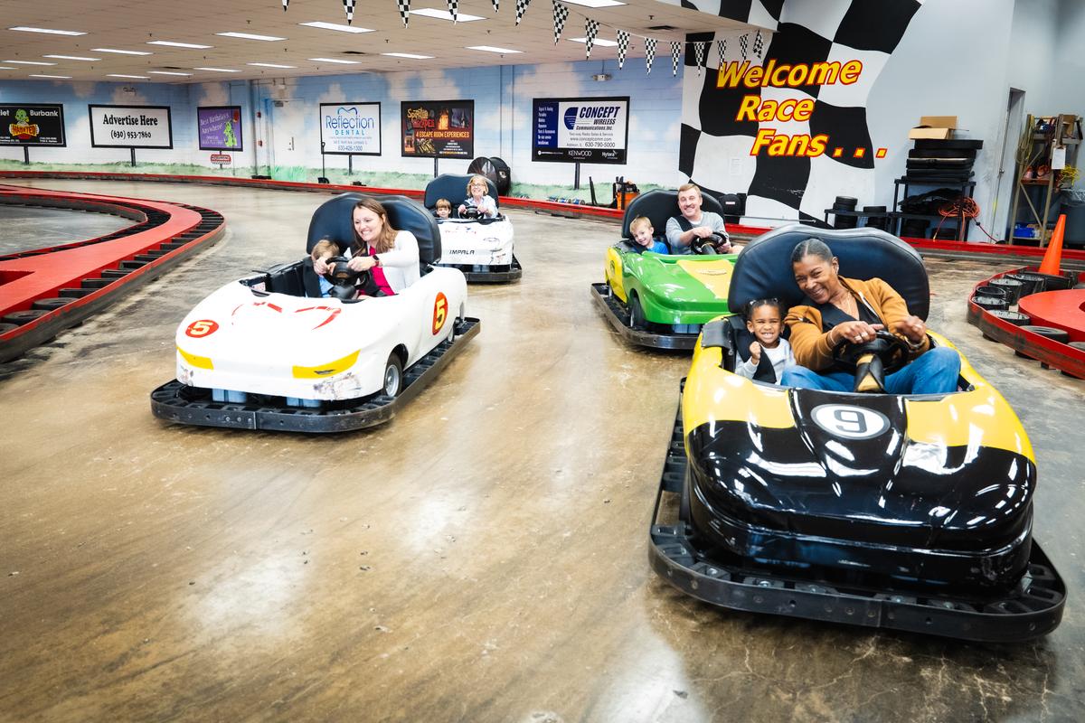 Thanksgiving Break UNLIMITED Attractions Wristband gallery image 1