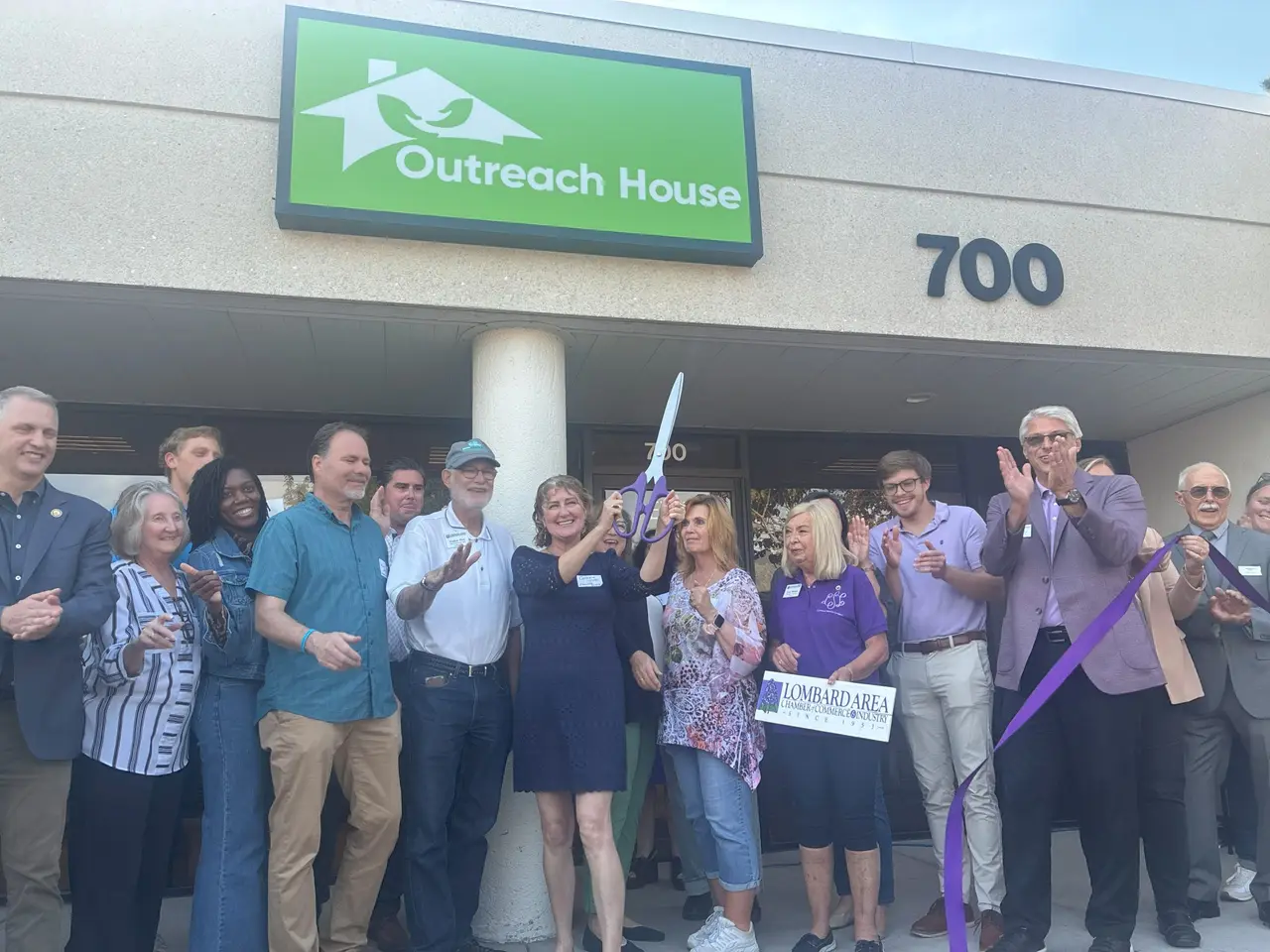 Lombard Chamber members at the Outreach House ribbon cutting