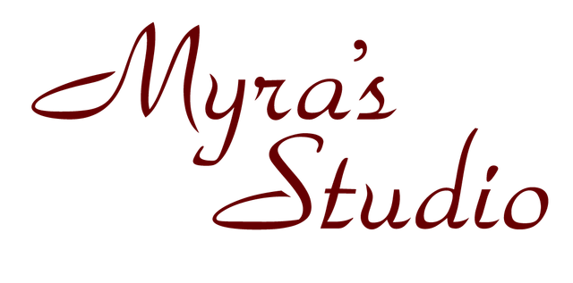 Myra's Portrait Studio logo