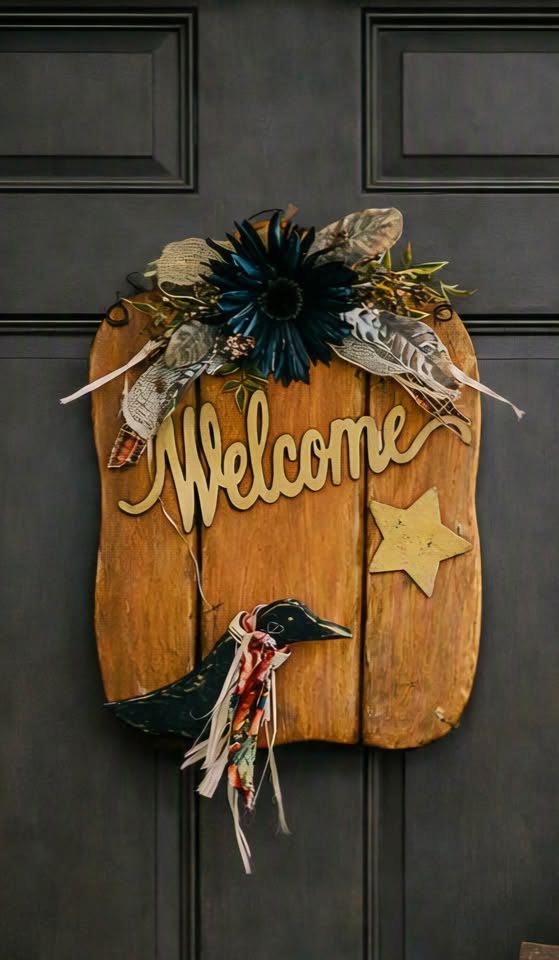 Fall Pumpkin Door Hanger Workshop  header image