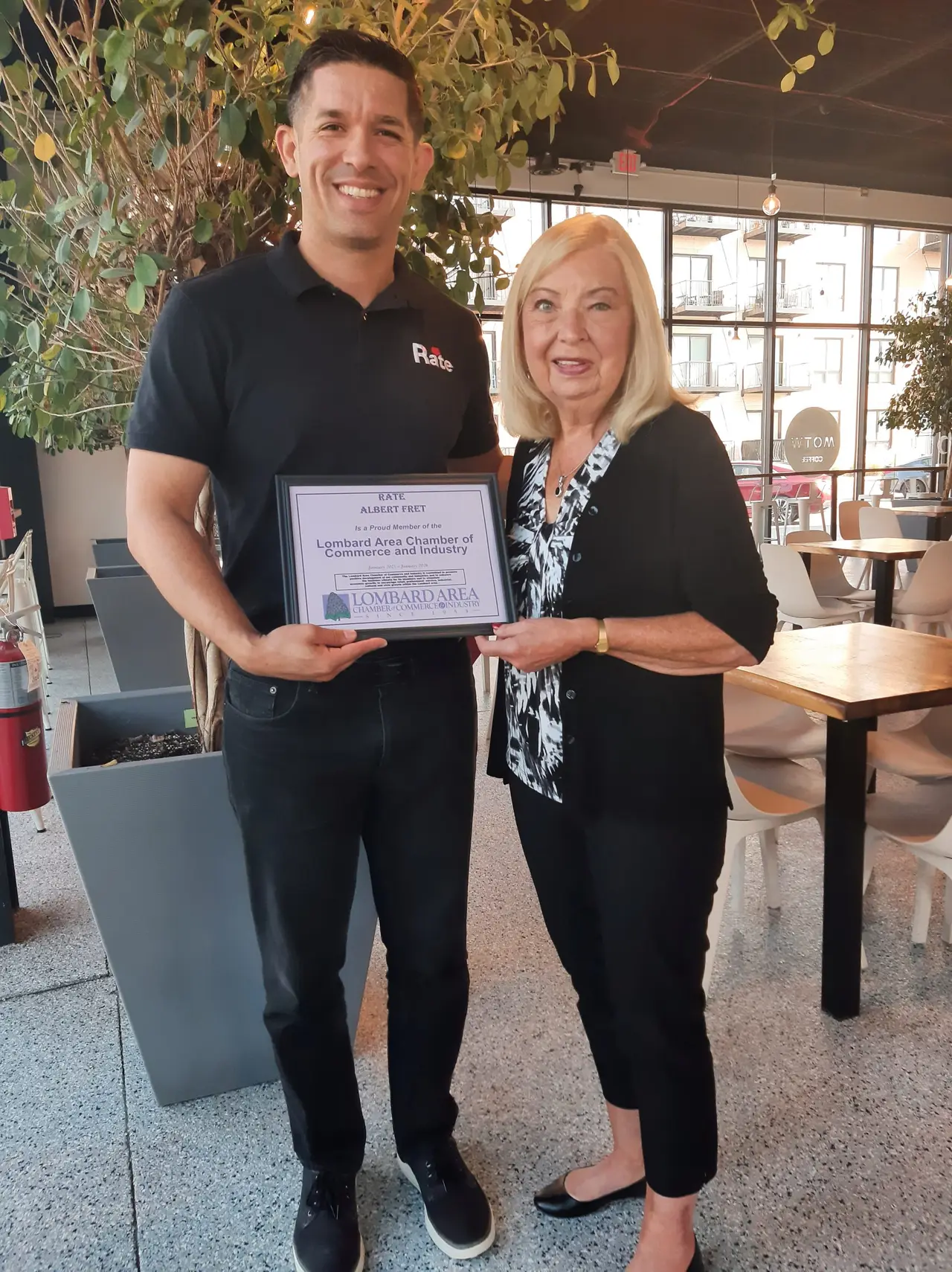 A Lombard Chamber member receiving recognition